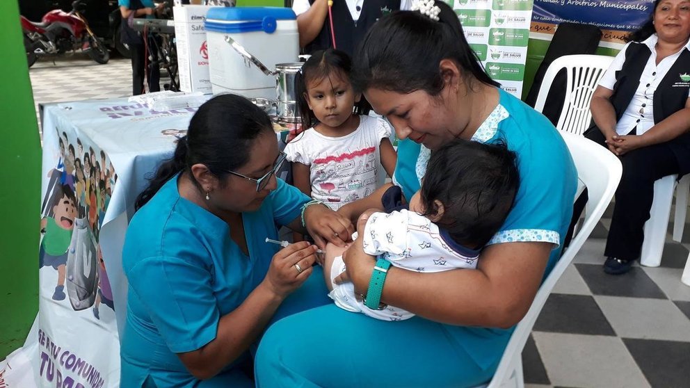 Campaña de vacunación en Puerto Maldonado. Foto: Diresa Madre de Dios.