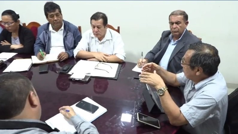 Gobernador reunidos con Federación Minera. de Madre de Dios. Foto: Captura de pantalla. 