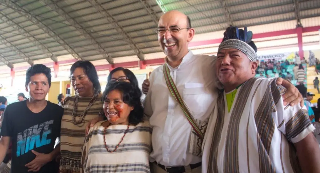 Monseñor David Martínez vivió, por 15 años, en una comunidad matsigenka del río Bajo Urubamba. Foto: Pavel Martiarena