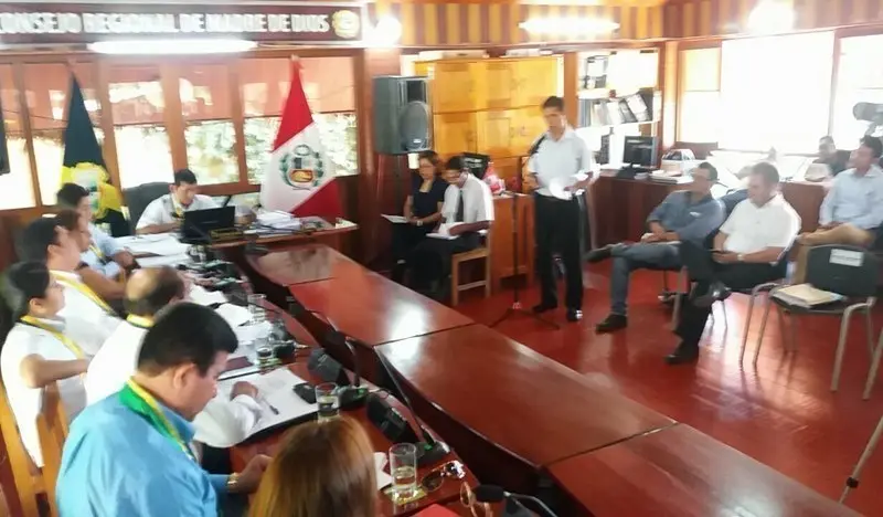 Interpelación en consejo regional.