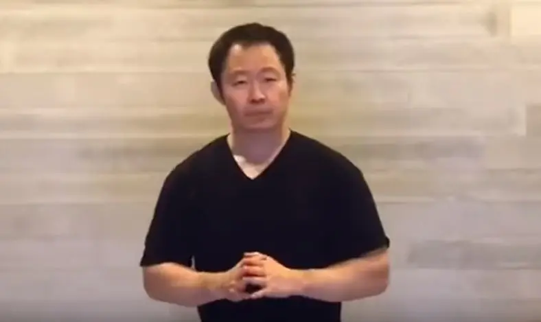 Kenji Fujimori afirma que no estuvo en la reunión de Bienvenido Ramírez y congresistas fujimoristas. Fuente: captura de vídeo.