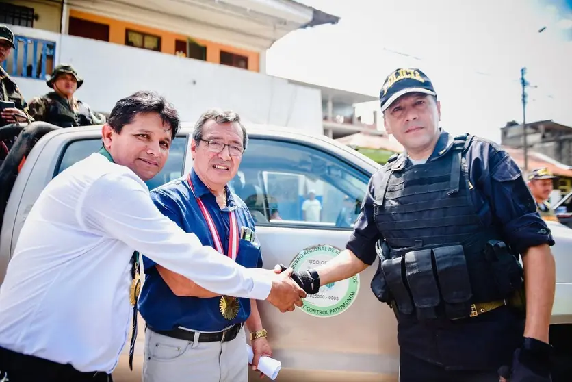 Alcade de Tambopata, Gobernador regional y exjefe policial. Fuente: Goremad