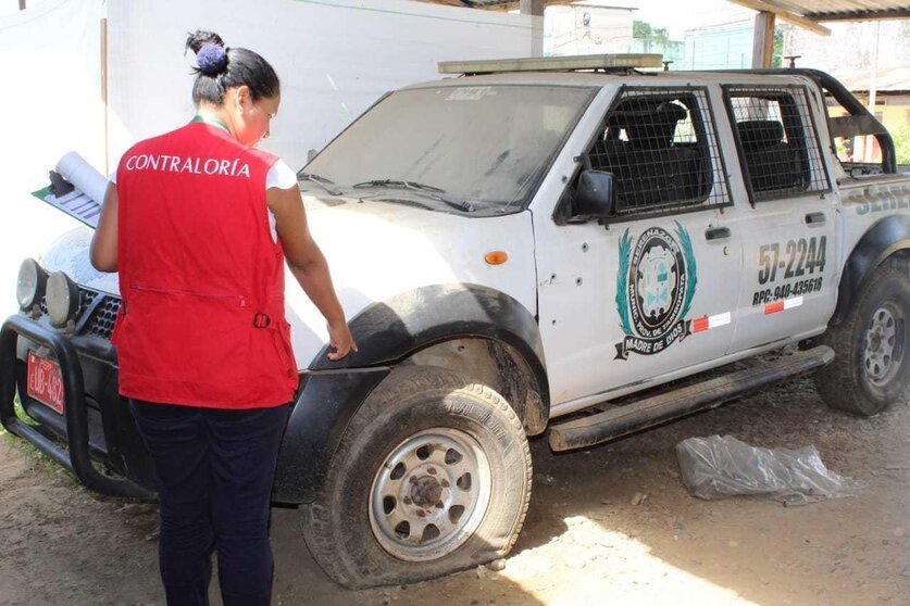 Se verificó el estado de los vehículos de Serenazgo y la PNP. Foto: Contraloría Madre de Dios.