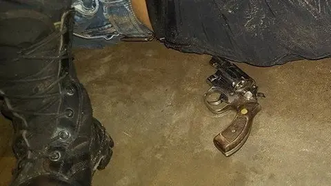 Un momento de la detención del viernes 5 en la noche