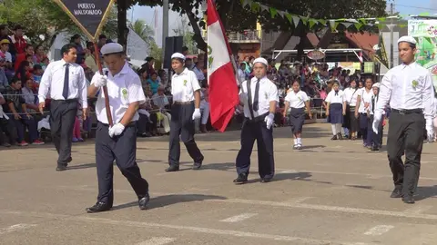 Desfile por Fiestas Patrias.