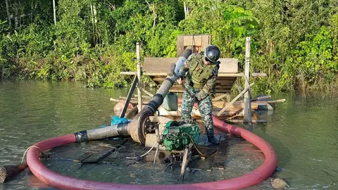 Interdicci&oacute;n contra miner&iacute;a ilegal en el sector conocido como &ldquo;panterita&rdquo; en el r&iacute;o malinowski