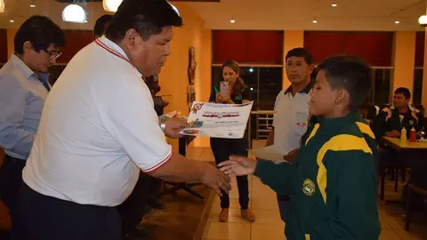 Alumnos de diversas instituciones de Madre de Dios recibieron un diploma. Fuente: DRE Madre de Dios.