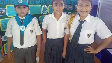 Alumnos en el Expo Agua 2018. Fuente: Radio Madre de Dios.