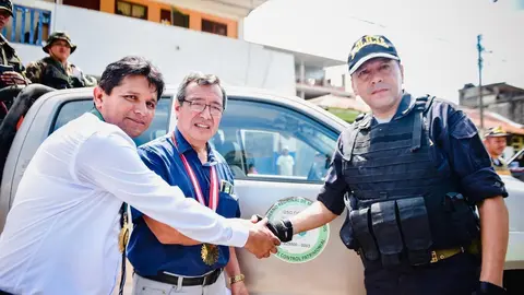 Alcade de Tambopata, Gobernador regional y exjefe policial. Fuente: Goremad