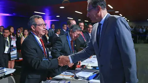 Gobernador Hidalgo apoya decisión del presidente Vizcarra. Foto: Andina.