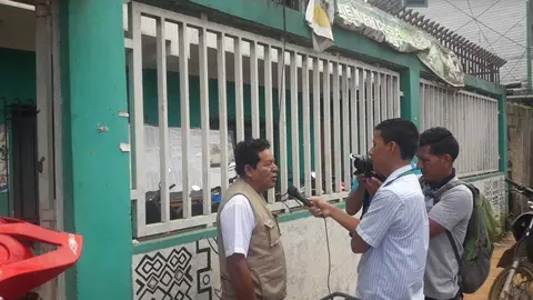 Presidente de la Fenamad informa sobre el robo con la prensa local. Foto: RMDD.