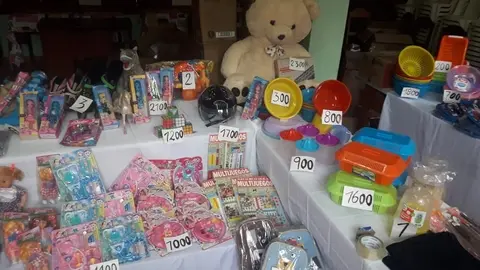 Cáritas realiza tómbola solidaria con grandes premios.