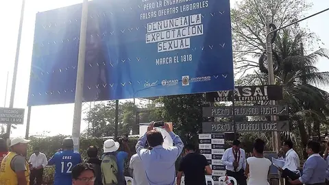 Son 17 paneles instalados a lo largo de toda la región. Foto: Radio Madre de Dios.