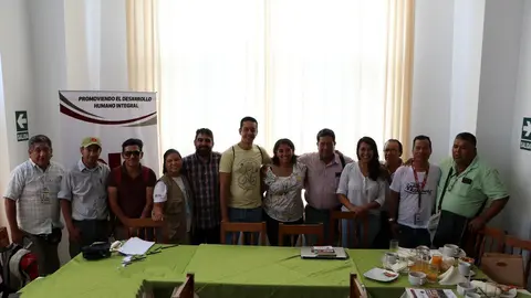 Reunión de sencibilización con hombres de prensa.