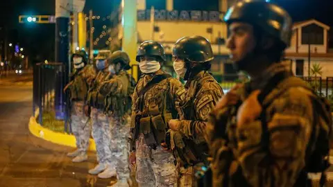 02f30db7-e9d8-4273-979a-25cc34f5580c