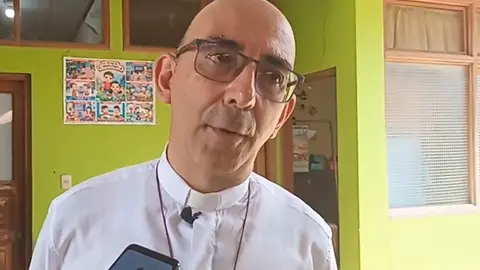 Monseñor David Martínez de Aguirre declarando. Imagen: Radio Madre de Dios