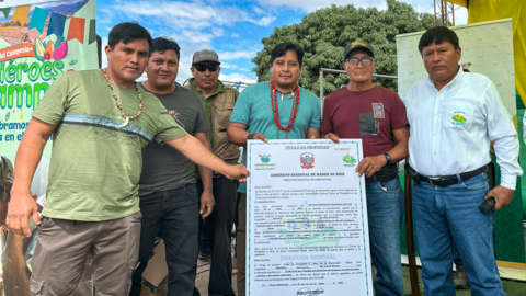 titulos-de-propiedad-comunidades-nativas-foto-marta-torres-fenamad-2