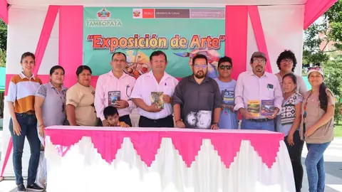 Arte, libros y cultura local tomaron la Plaza de Armas de Puerto Maldonado