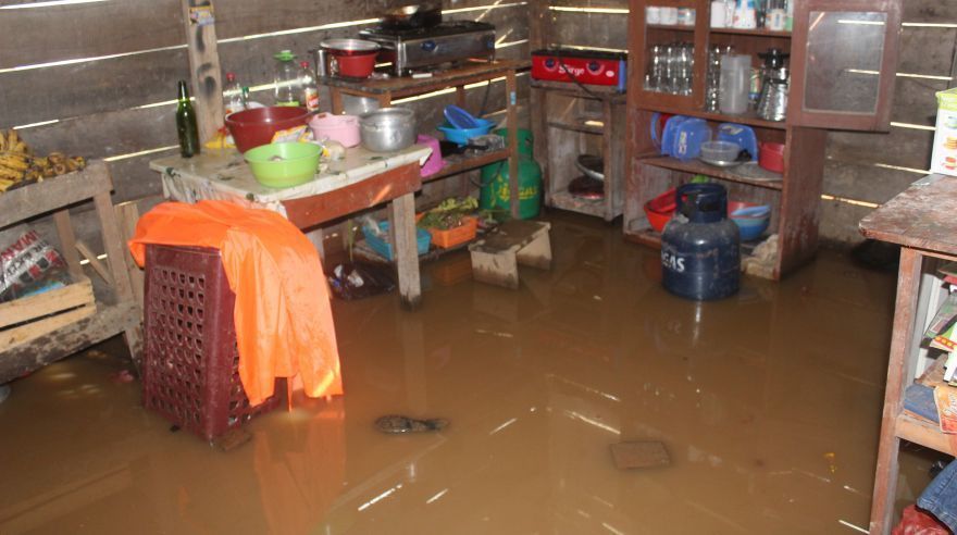 El interior, las casas presentan una imagen desoladora. Foto: Calloquispe